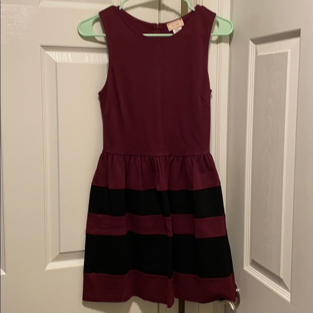 Love...ady Maroon/Burgandy and Black Dress
